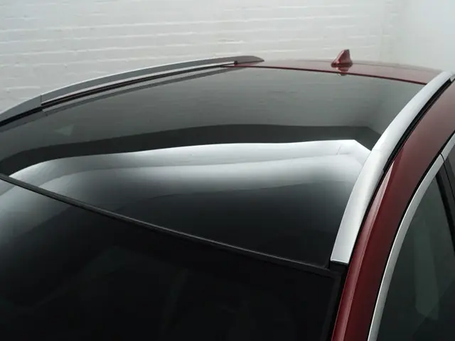 Nissan Qashqai 1.2 N-Connecta Aut- Panoramadak, Xenon Led, 360 Camera, Sfeerverlichting, Lane Assist...