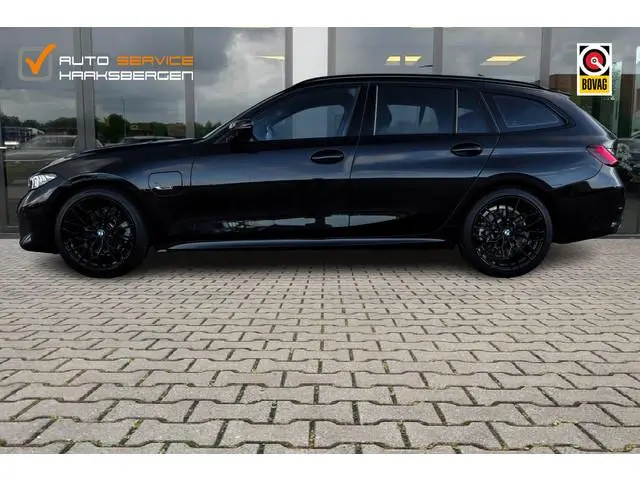 BMW 3-serie Touring 330e M Pakket | Laser Led | ACC | Camera |