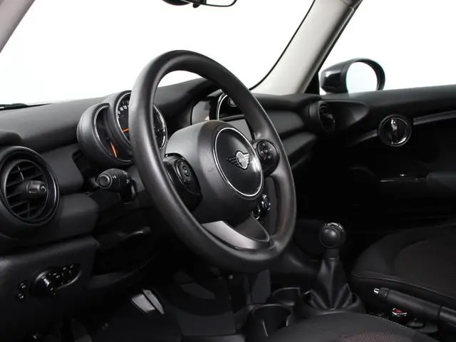 MINI One 1.5 3-DRS First Salt Airco Lichtmetalen Velgen Stoelverwarming Keyless start