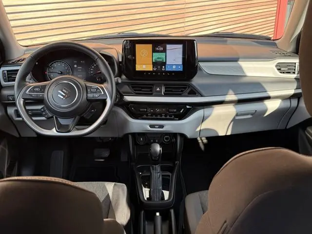 Suzuki Swift 1.2 Select Smart Hybrid