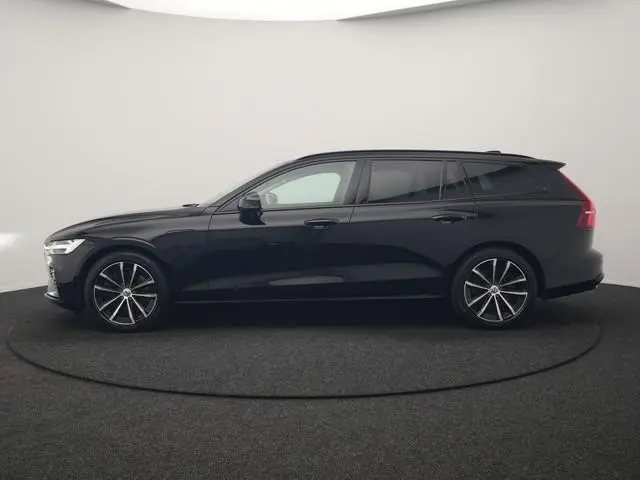 Volvo V60 T6 AWD Plus Dark LONG RANGE PHEV 350pk Dealer O.H. | Trekhaak Af Fabriek | Adaptive Cruise...