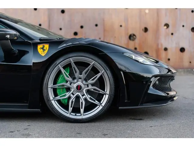 Ferrari 296