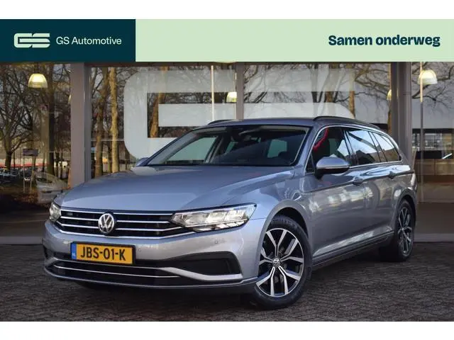 Volkswagen Passat Variant 1.5 TSI DSG Comf Bus NAV|PDC|TREKHAAK|STOELVW