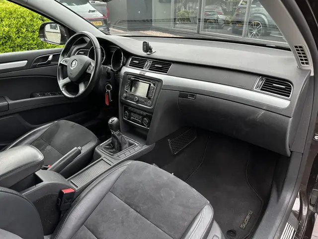 Škoda Superb