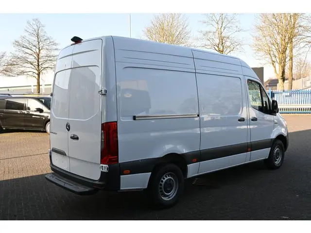Mercedes-Benz eSprinter 314 RWD L2H2 Pro 81kWh DC opladen 115 kW, Betimmering laadruimte, Etc.
