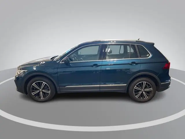Volkswagen Tiguan 1.4 TSI eHybrid 245pk DSG Life Business · Camera · Apple/Android Car Play · Wegkla...