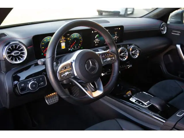 Mercedes-Benz CLA-klasse Shooting Brake 180 Premium Plus AMG , Virtual cockpit, Achteruitrijcamera,...