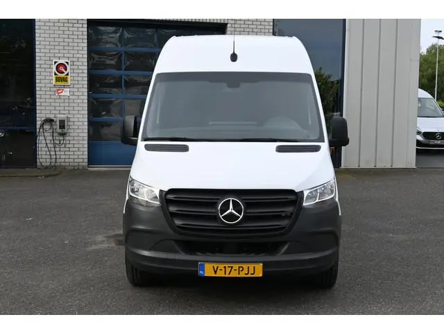 Mercedes-Benz eSprinter 312 L2H2 FWD 56 kWh Camera, Stoelverwarming