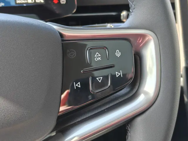 Volvo ES90