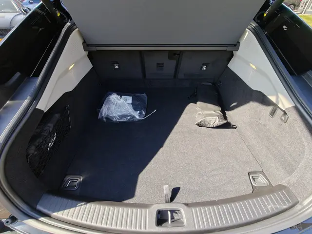 Volvo ES90