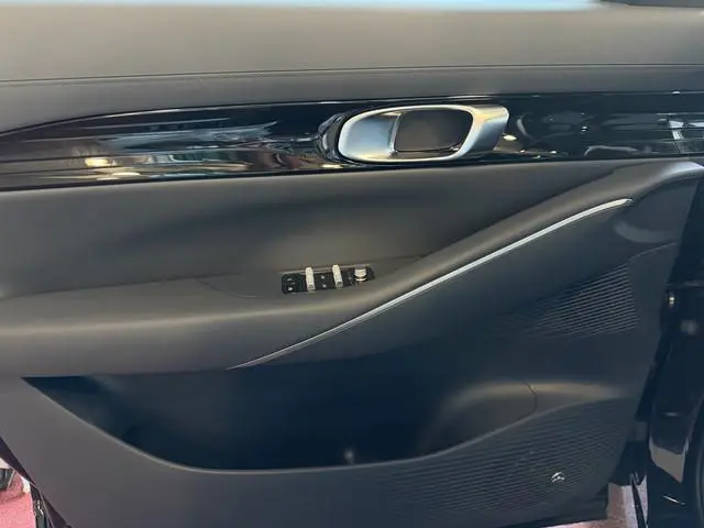 Geely E5