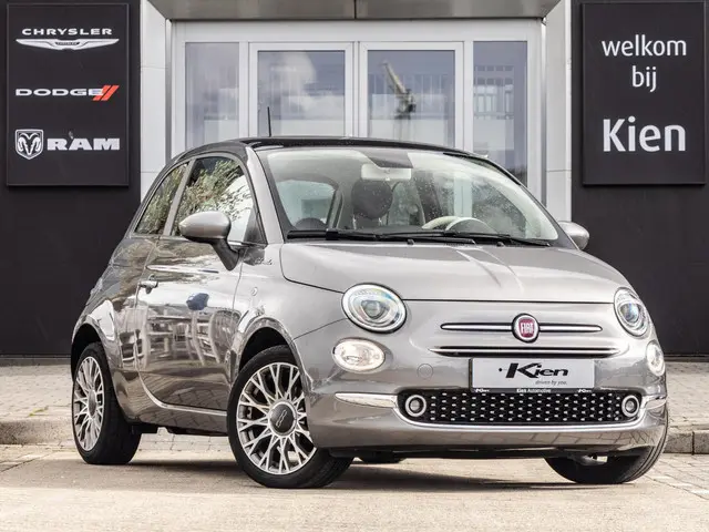 Fiat 500 1.0 Hybrid Dolcevita | Pano dak | Groot navi | Half leder |