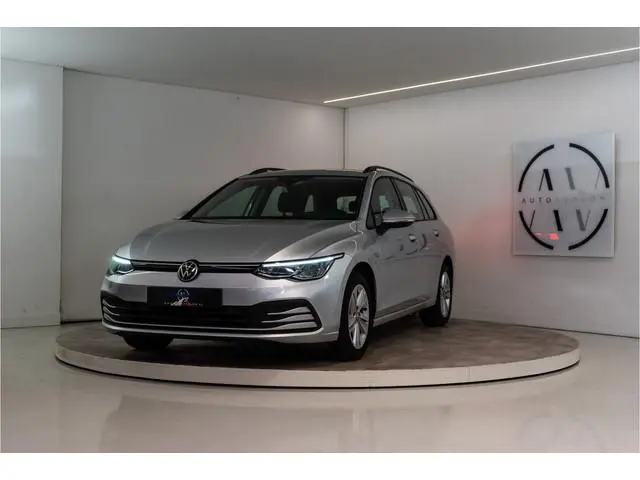 Volkswagen Golf Variant 1.0 eTSI Life 111PK | Sfeer | Carplay | Dodehoek&ACC | Stoel&Stuurverw. | Ga...