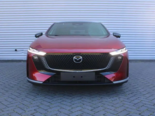 Mazda 6e Takumi Plus 68.8 kWh | Actieradius tot 479 km (WLTP) | Hoge Korting! | Bruin Nappa leder |...