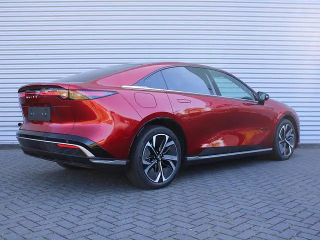 Mazda 6e Takumi Plus 68.8 kWh | Actieradius tot 479 km (WLTP) | Hoge Korting! | Bruin Nappa leder |...