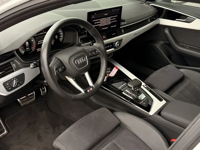 Audi A4 Avant 45 TFSI quattro S-Line 266PK | Matrix Led | ACC | Elek. Trekhaak | Sfeerverlichting |...