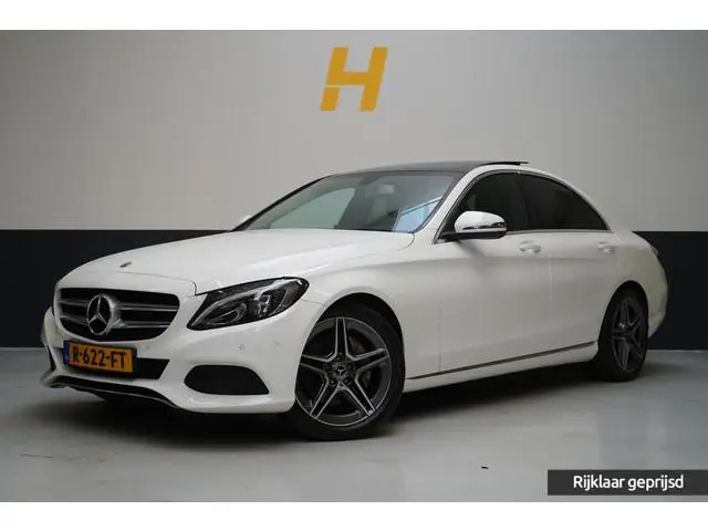 Mercedes-Benz C-klasse 250 Premium Plus | Panoramadak | Navigatie | Stoelverwarming | Parkeersensore...