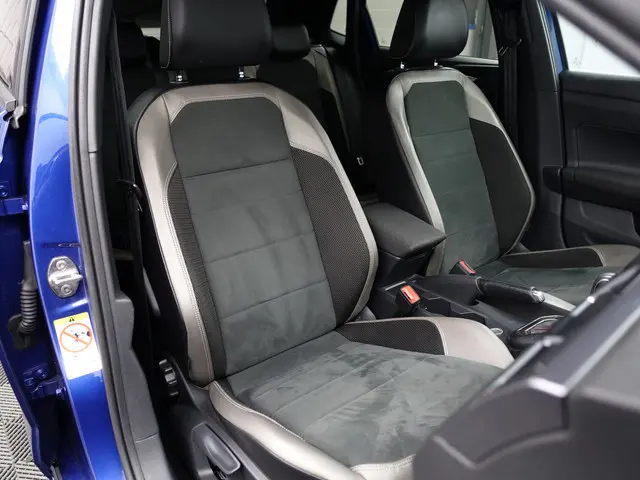 Volkswagen Polo 2.0 TSI 200Pk GTI Performance Aut- Ada Cruise, Xenon Led, Keyless, Dynamic Select, C...