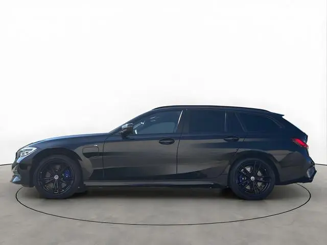 BMW 3-serie Touring 330E 292PK M-Sport Shadow Dode-Hoek Camera