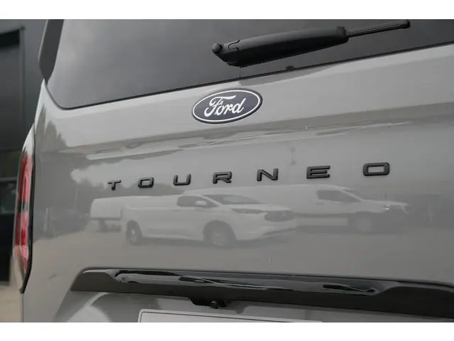 Ford Tourneo