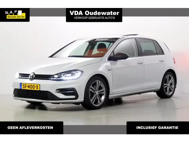 Volkswagen Golf 1.0 TSi DSG High-L Bns R Panorama