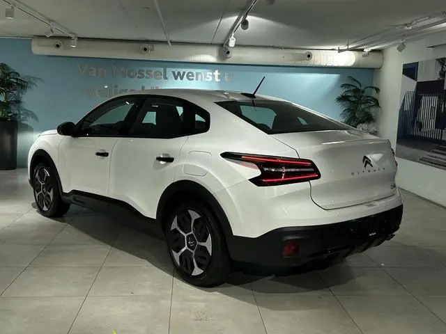 Citroën C4 X