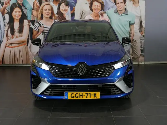 Renault Clio 1.6 E-Tech Full Hybrid 145 esprit Alpine - Bose Audio! - Rondomzicht camera - Parkeeras...