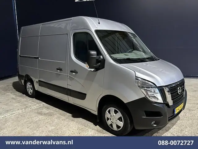 Nissan NV400