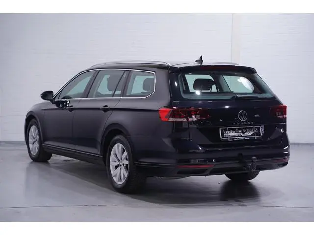 Volkswagen Passat Variant 1.5 TSI Business Virtual-cockpit Trekhaak wegklapbaar led-verlichting Navi...