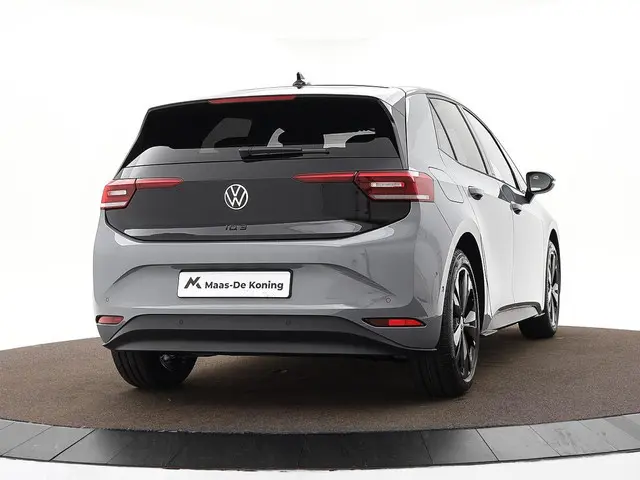 Volkswagen ID.3 Pro Limited Edition 58 kWh accu 204 PK · Achteruitrijcamera  Draadloze telefoonlader...