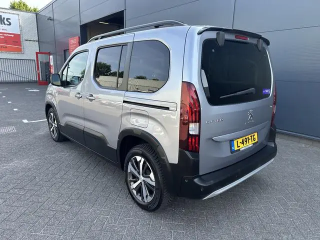 Peugeot Rifter 130pk GT (Automaat - Rolstoel (til) lift - Stoelverwarming - Keyless Entry - Camera -...