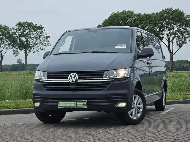 VOLKSWAGEN TRANSPORTER 2.0 TDI l2h1 ac trekhaak!