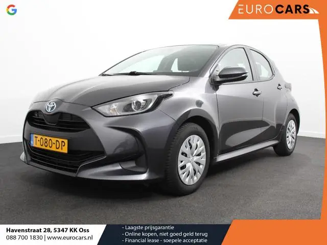Toyota Yaris Hatchback Climate control Cruise control Camera Navigatie Bluetooth