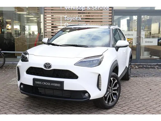Toyota Yaris Cross 1.5 Hybrid 115 Dynamic , Comfort Pack, Nieuw en direct leverbaar met €2.500,- inr...