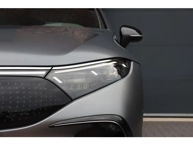 Mercedes-Benz EQS