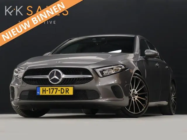 Mercedes-Benz A-klasse 200 Business Solution [APPLE CARPLAY, ANDROID, STOELVERWARMING, CAMERA, PDC 3...