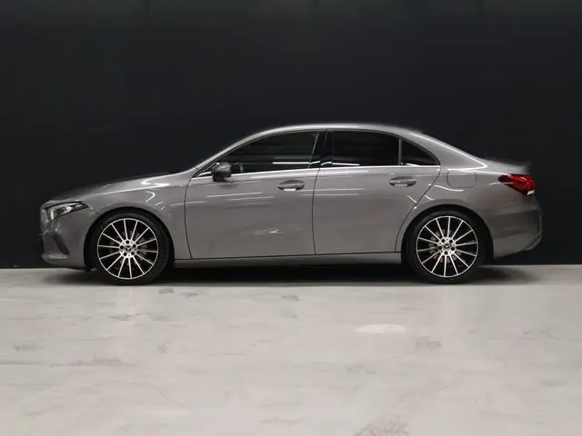 Mercedes-Benz A-klasse 200 Business Solution [APPLE CARPLAY, ANDROID, STOELVERWARMING, CAMERA, PDC 3...