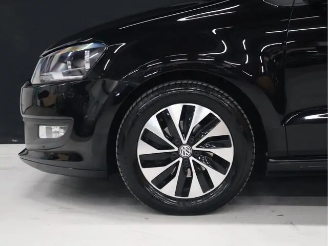 Volkswagen Polo 1.0 BlueMotion Connected Series [APPLE CARPLAY, PDC V+A, CRUISE CONTROL, NAVIGATIE,...