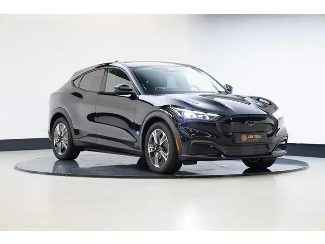 Ford Mustang Mach-E RWD 72 kWh | Technology Pack | Trekhaak |