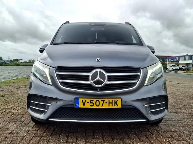 Mercedes-Benz V-klasse 250d 4-MATIC Lang DC AMG | LEDER | 360 | LED | BURMESTER | BEKER KOELING \ VE...