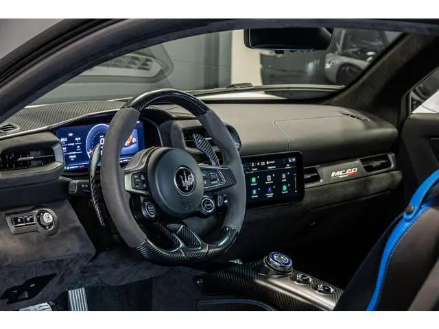 Maserati MC20