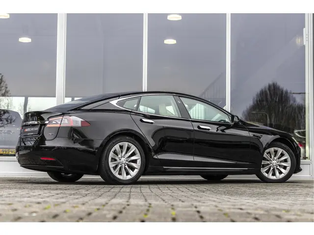 Tesla Model S 75D Base | AutoPilot | Pano | NL Auto