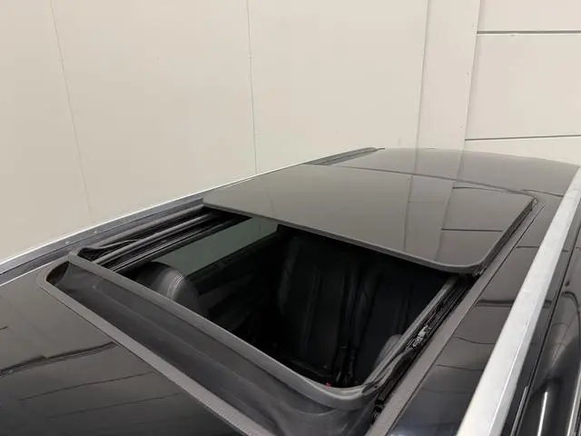 Peugeot 5008 1.2 PureTech GT-Line 7p. PANO-SCHUIFDAK/LEER-SPORT/LED/CAMERA/ACC/MEMORY/19"/PRIVACY/NE...