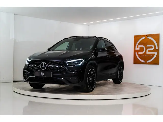 Mercedes-Benz GLA-klasse 250 e AMG 218PK | Pano | Sfeer | Carbon | Keyless | Stoelverw. | 12 MND Gar...
