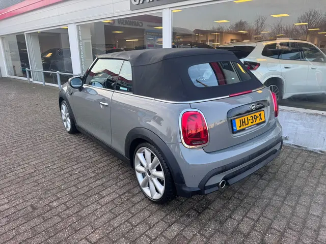 MINI Cooper Cabrio