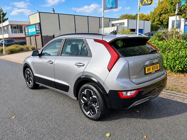 Kia Niro EV DynamicLine 64.8 kWh 204PK 1e EIGENAAR