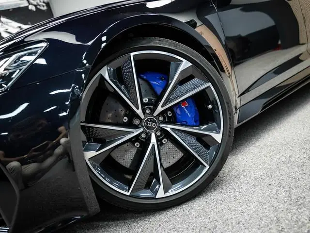 Audi RS6 RS 6 TFSI quattro AUDI Exlusive kleur | Keramisch | trekhaak | Stoel vent. | Alcantara