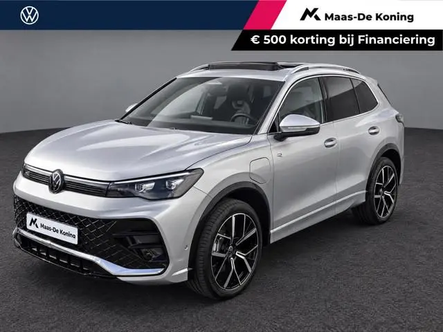 Volkswagen Tiguan 1.5eHybrid 272PK R-Line · Panoramadak · Trekhaak · Camera · Apple/Android Car Play...