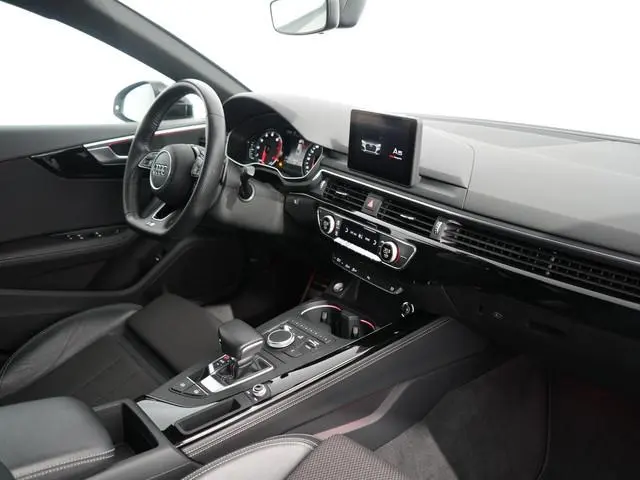 Audi A5 Sportback 35 TFSI Sport S-line black edition | Sportstuurwiel | Navi | Cruise |