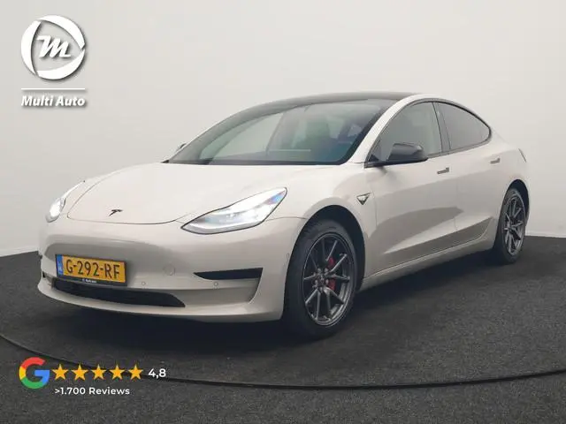 Tesla Model 3 Standard RWD Plus 60 kWh 325pk | Adaptive Cruise | Panodak | Self Driving | Camera | K...